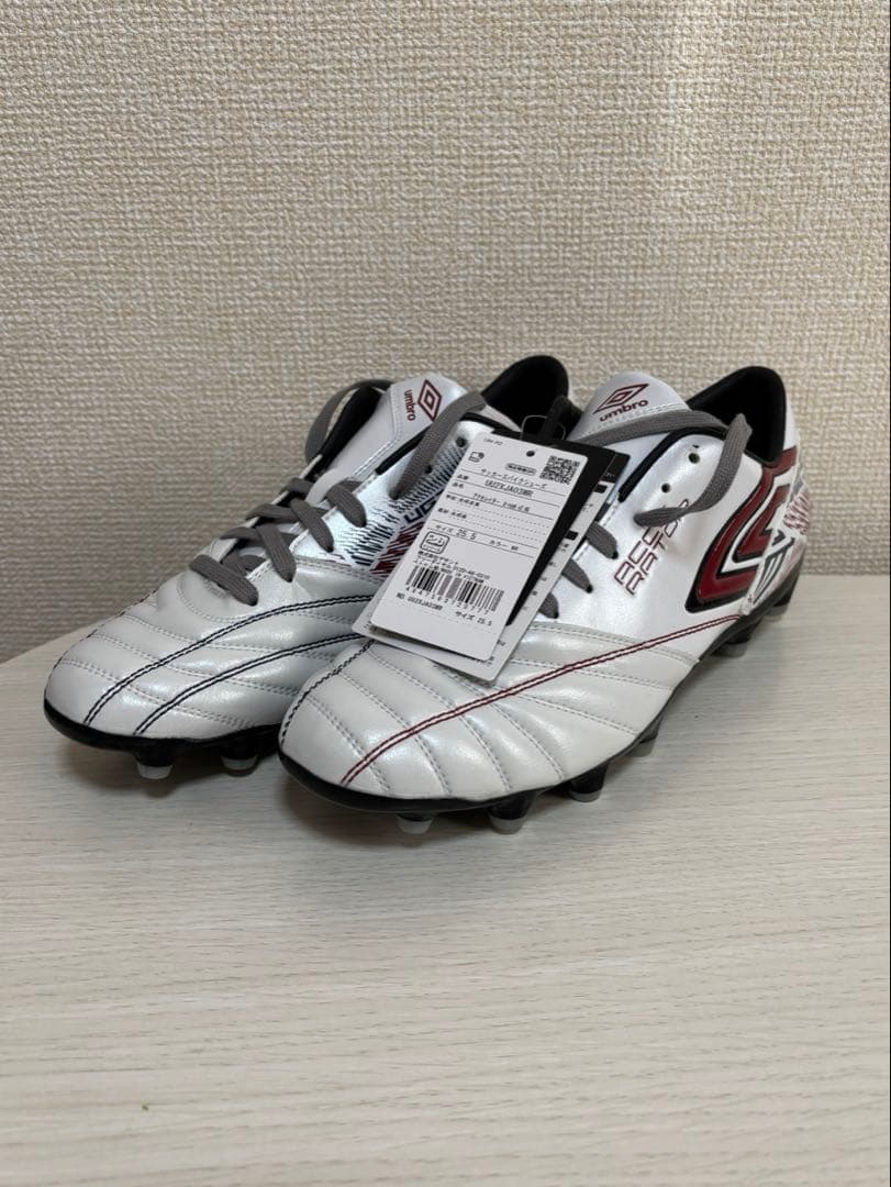umbro サッカー スパイク　アクセレイター b-rush 25.5