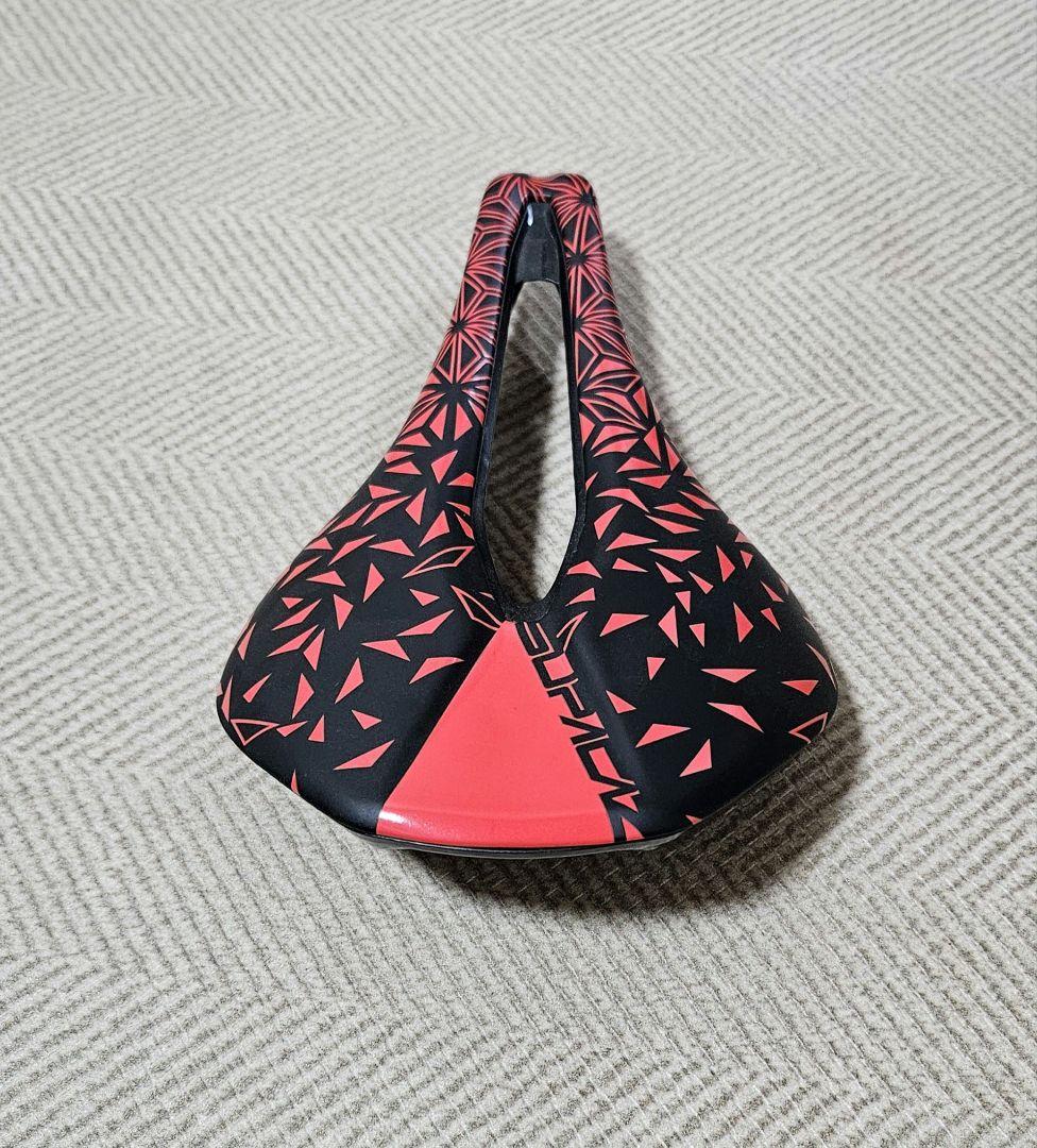 【国内限定50個】スパカズ × S-WORKSコラボ カーボンサドル