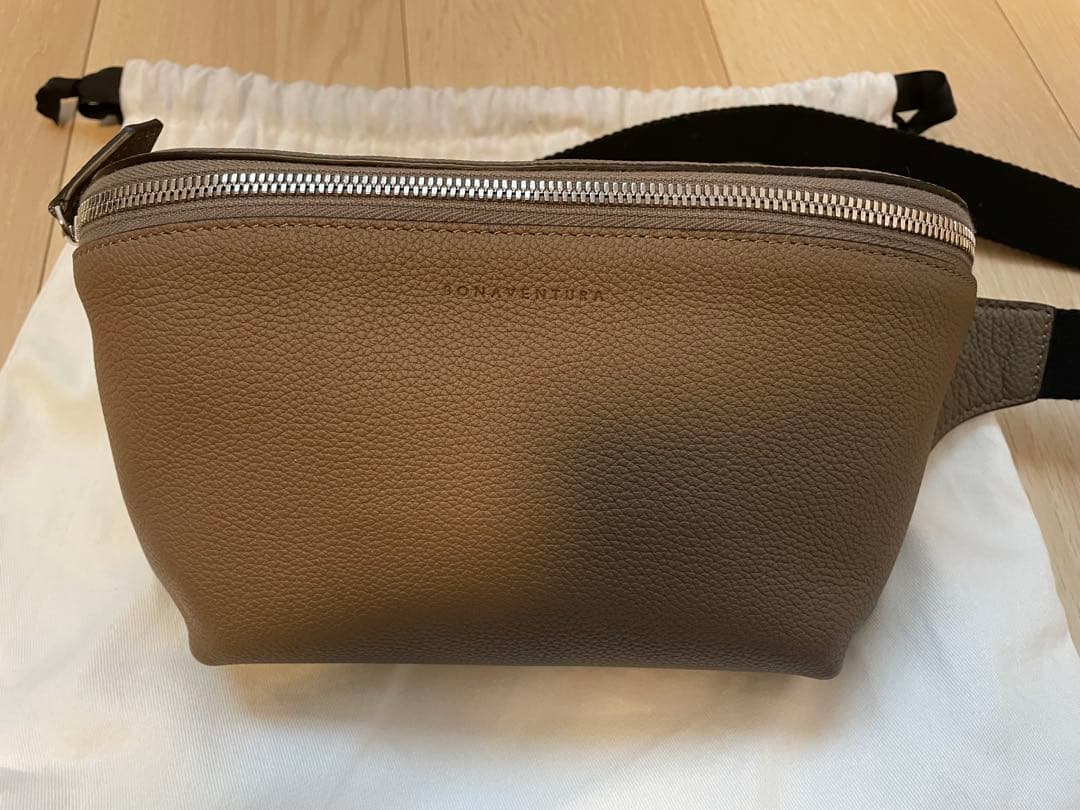 みつうぉ様専用】BONAVENTURA ボディバッグ エトーヴ