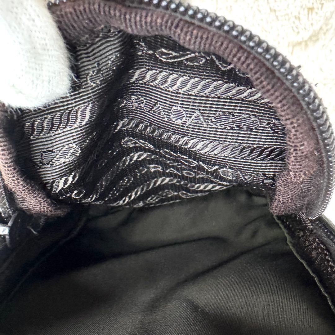 プラダ リュック 三角ロゴ ナイロン 巾着 カーキ フラップ ダブルポケット