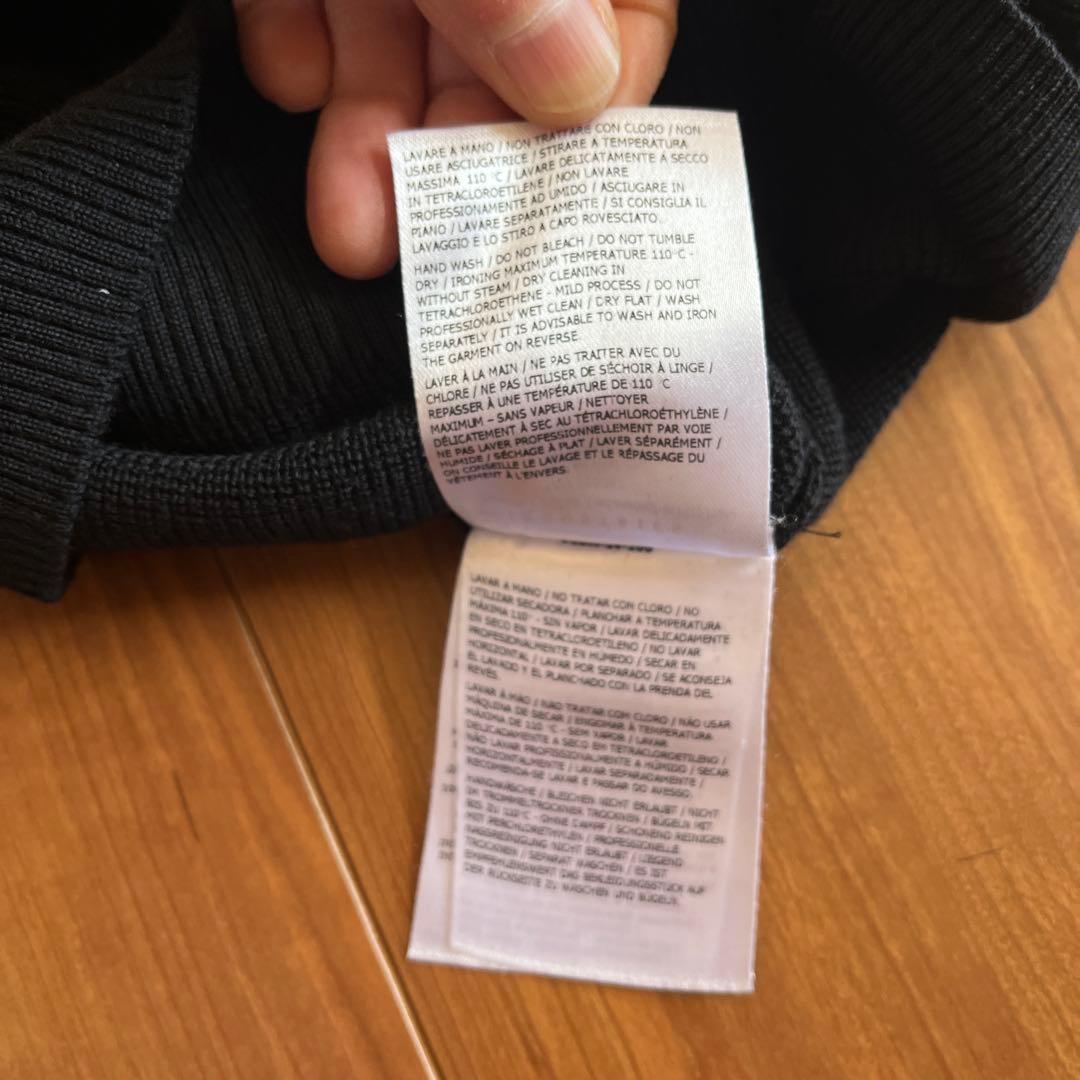 モンクレール　moncler ブラック タートルネックニット