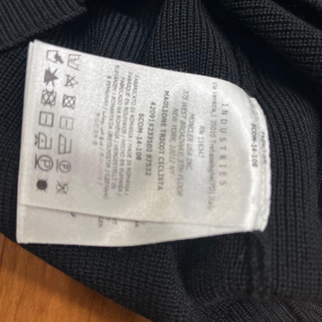 モンクレール　moncler ブラック タートルネックニット