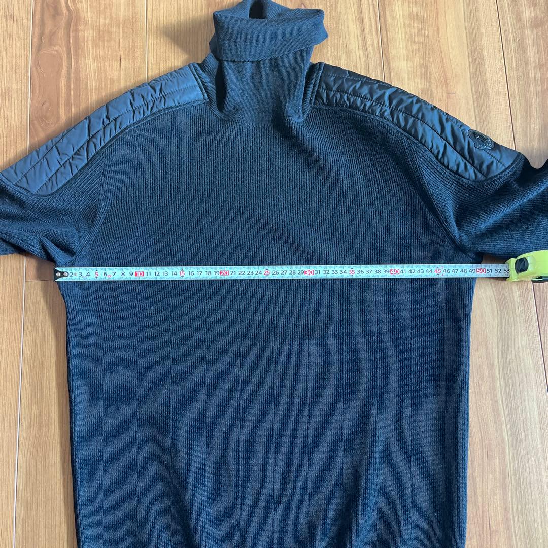 モンクレール　moncler ブラック タートルネックニット