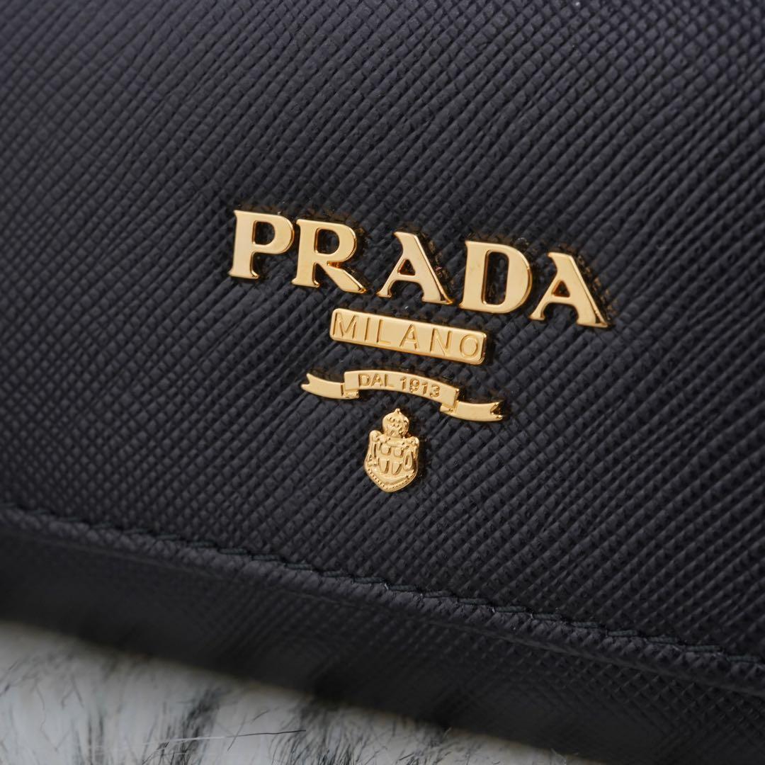 新品未使用品　箱付き　PRADA プラダ　キーケース　サフィアーノ　ブラック