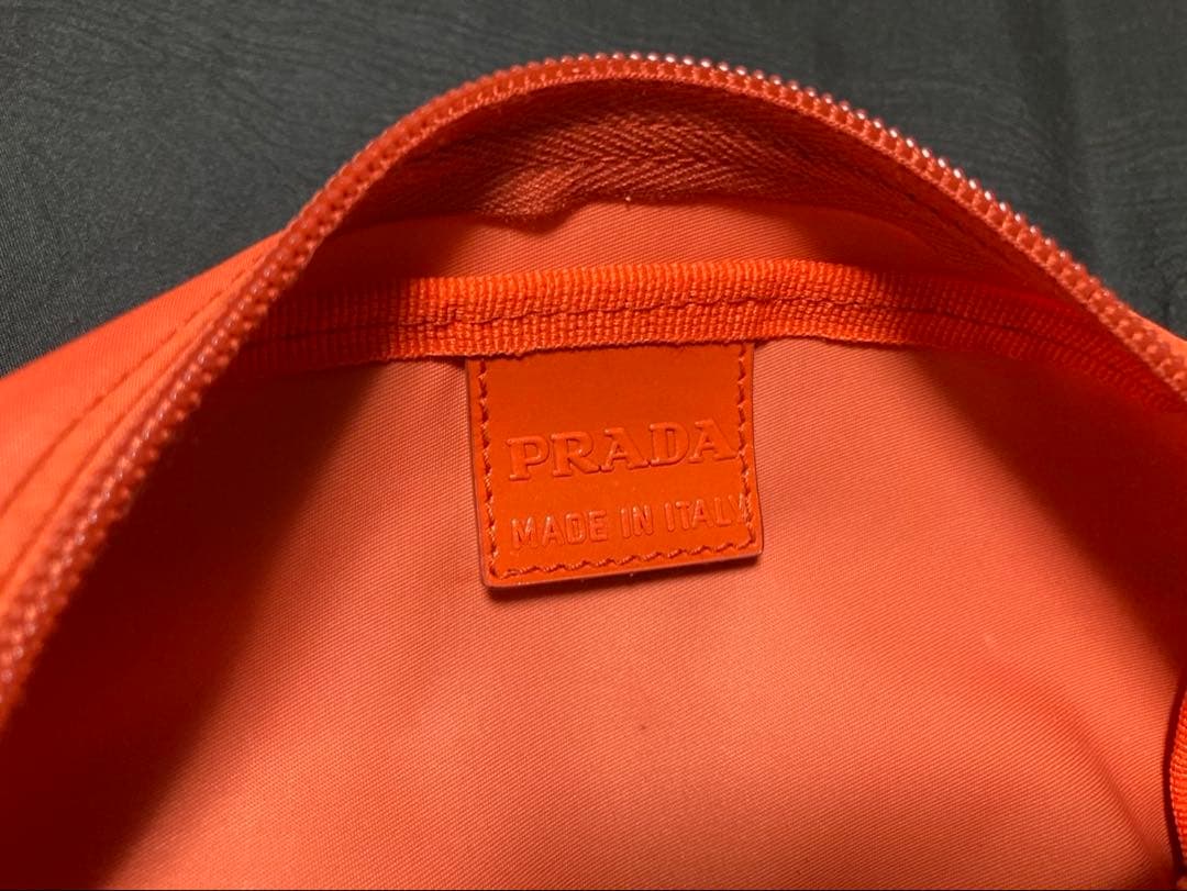 PRADA オレンジ ナイロン ポーチ
