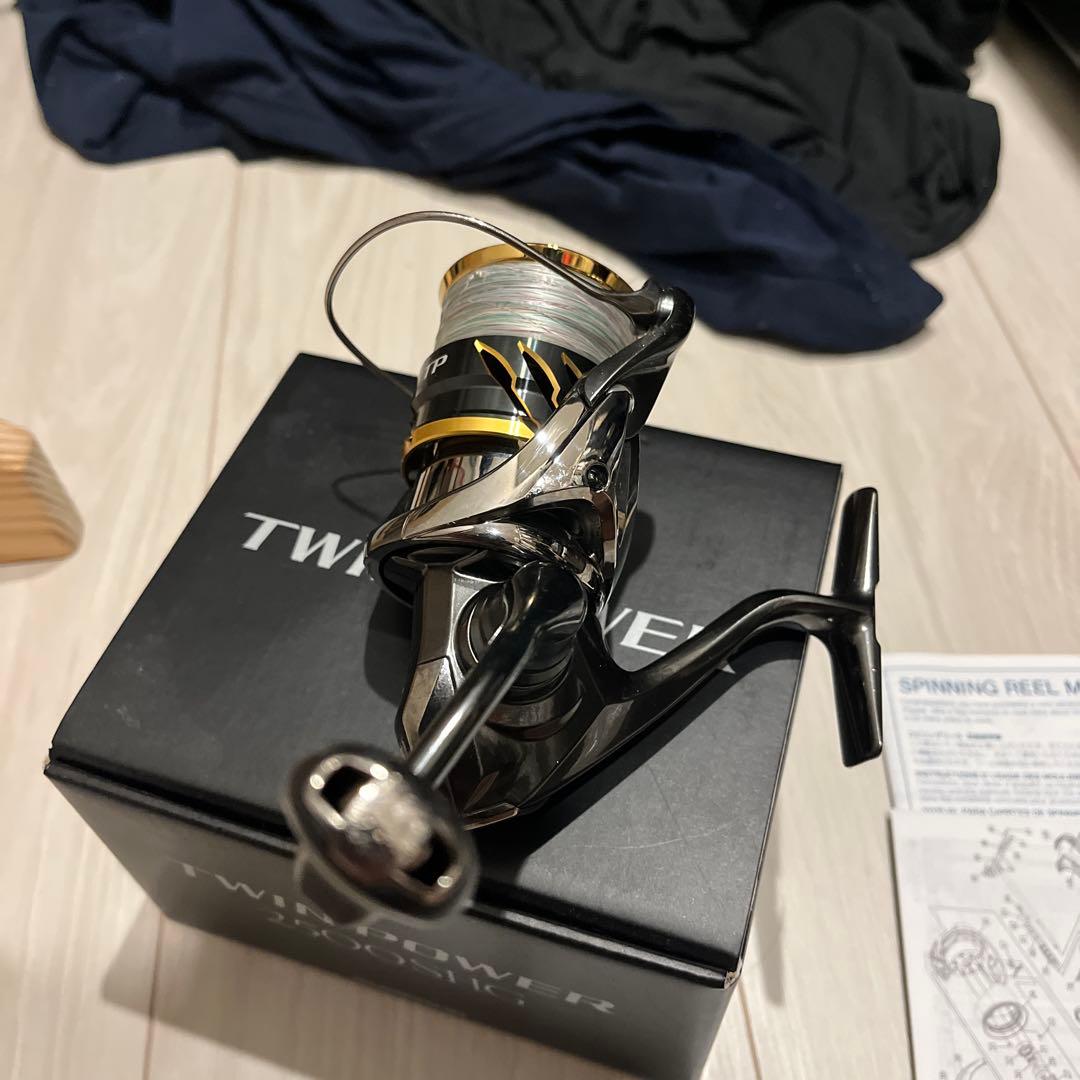 最終値引き！シマノ　20ツインパワー2500shg