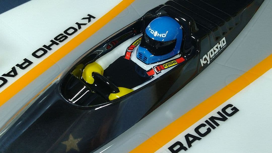 新品 塗装済 京商 CRC 2 ボディ プラズマ PLAZMA ファントム - メルカリ