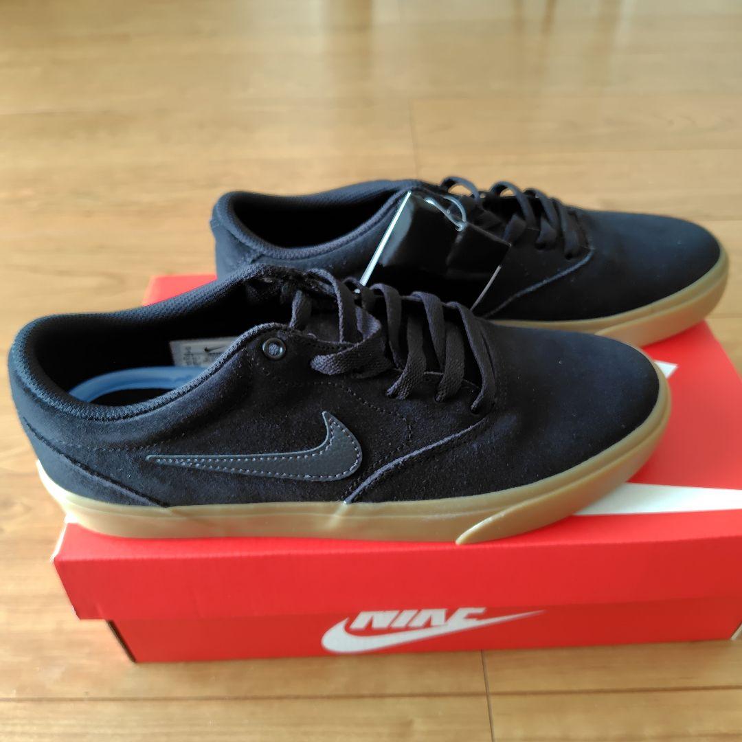 Nike ブラック スエード スニーカー