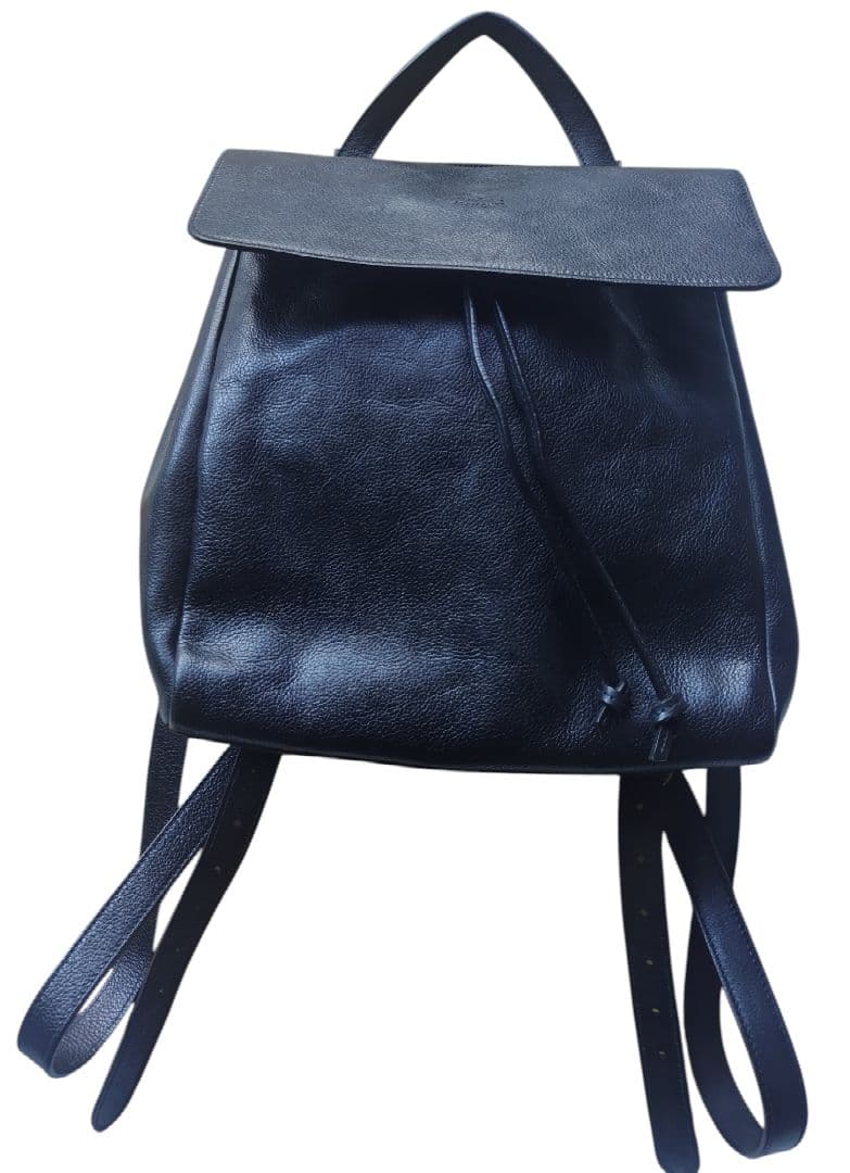 【美品✨】イルビゾンテ オールレザー リュック フラップ 巾着 ロゴ刻印 黒