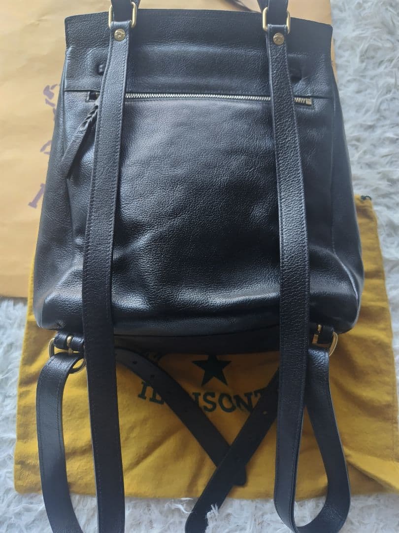 【美品✨】イルビゾンテ オールレザー リュック フラップ 巾着 ロゴ刻印 黒