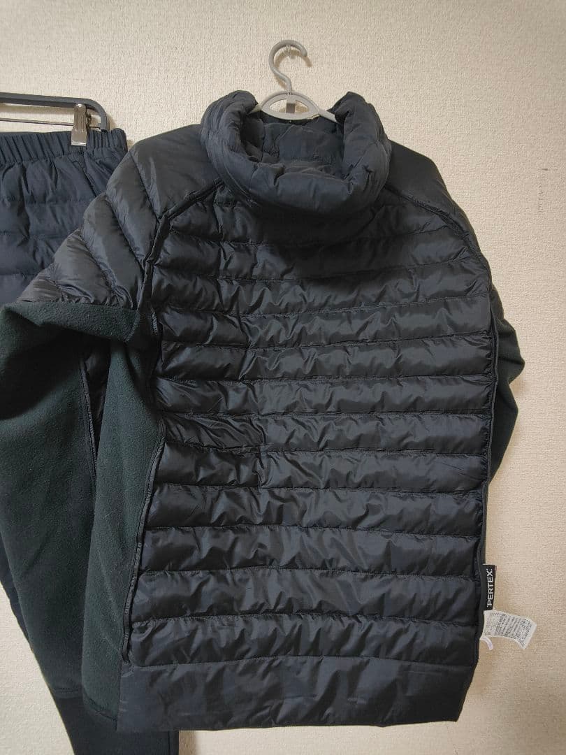 美品　ノースフェイス レッドランフーディ NY82393 XL