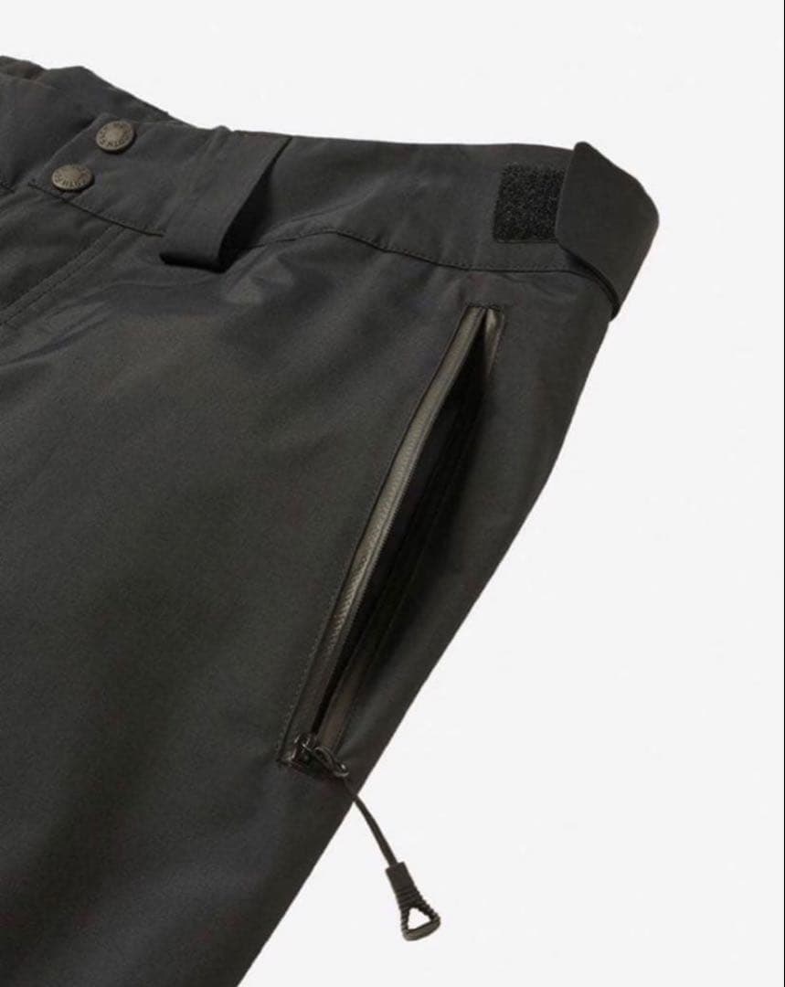 新品タグ付　Mサイズ　ノースフェイス　シュカブラ　スキー　スノーボード　パンツ