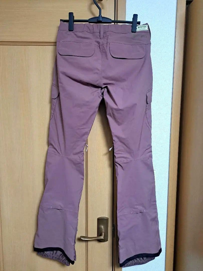 新品未使用　 バートン　GORE-TEX スノーボードパンツ　レディース