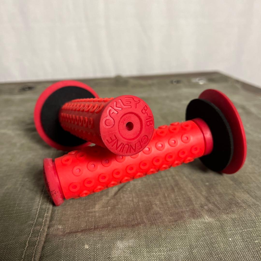 OAKLEY オークリー B-1B 自転車グリップ OLD BMX MTB 赤