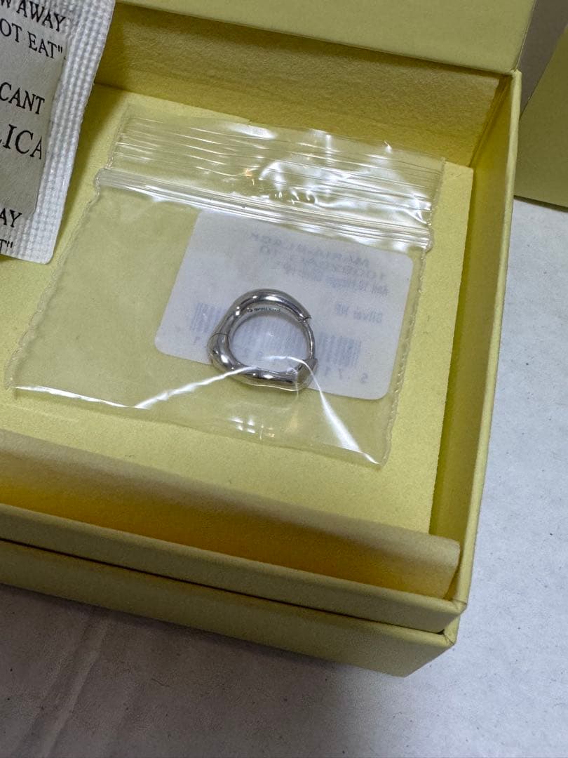 MARIA BLACK Huggie Piereced - Silverピアス