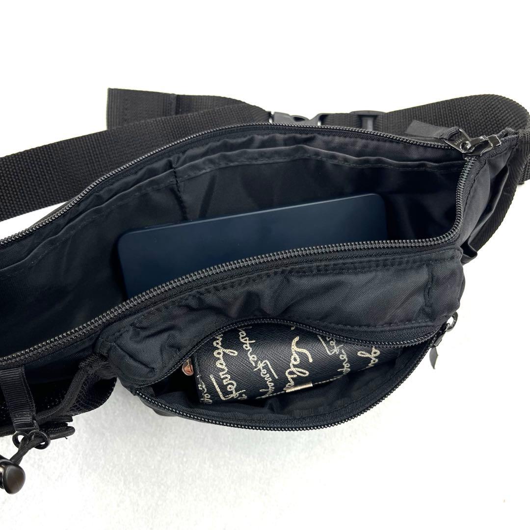 お値下げ中✨【GOODENOUGH】グッドイナフ 00s ヒップ ボディ バッグ