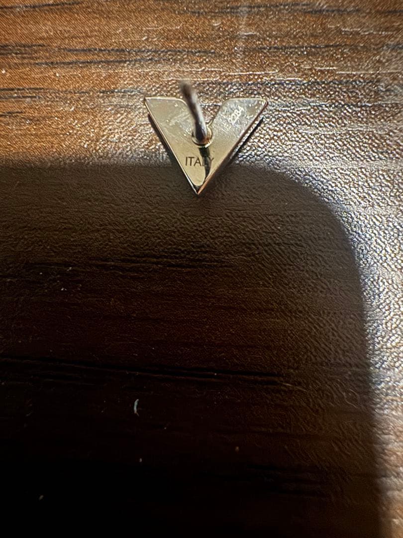 ルイヴィトン　ピアス　片耳　キャッチなし