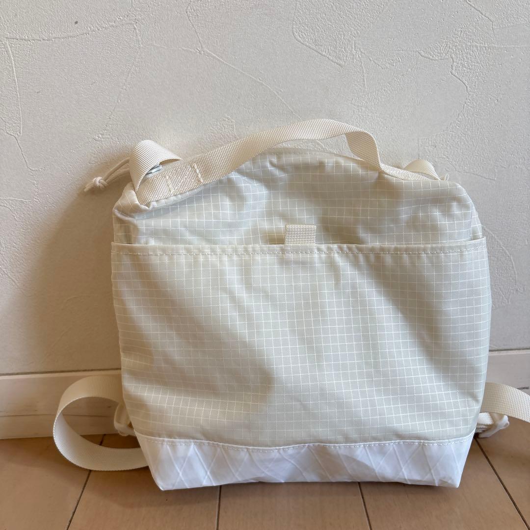 【新品　未使用】Supreme メッシュショルダーバッグ ホワイト