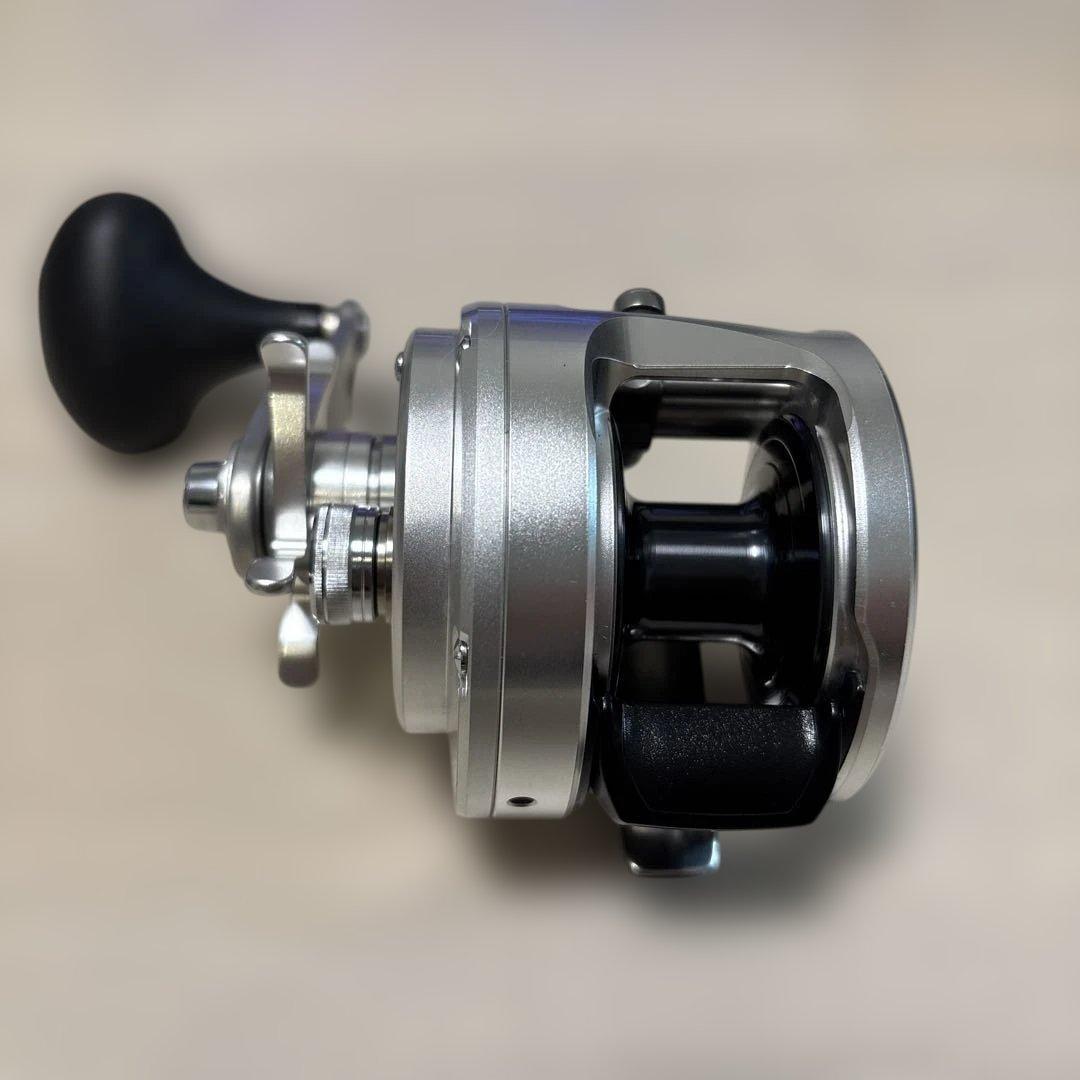 美品 シマノ 13 オシアカルカッタ OCEA CALCUTTA 301HG