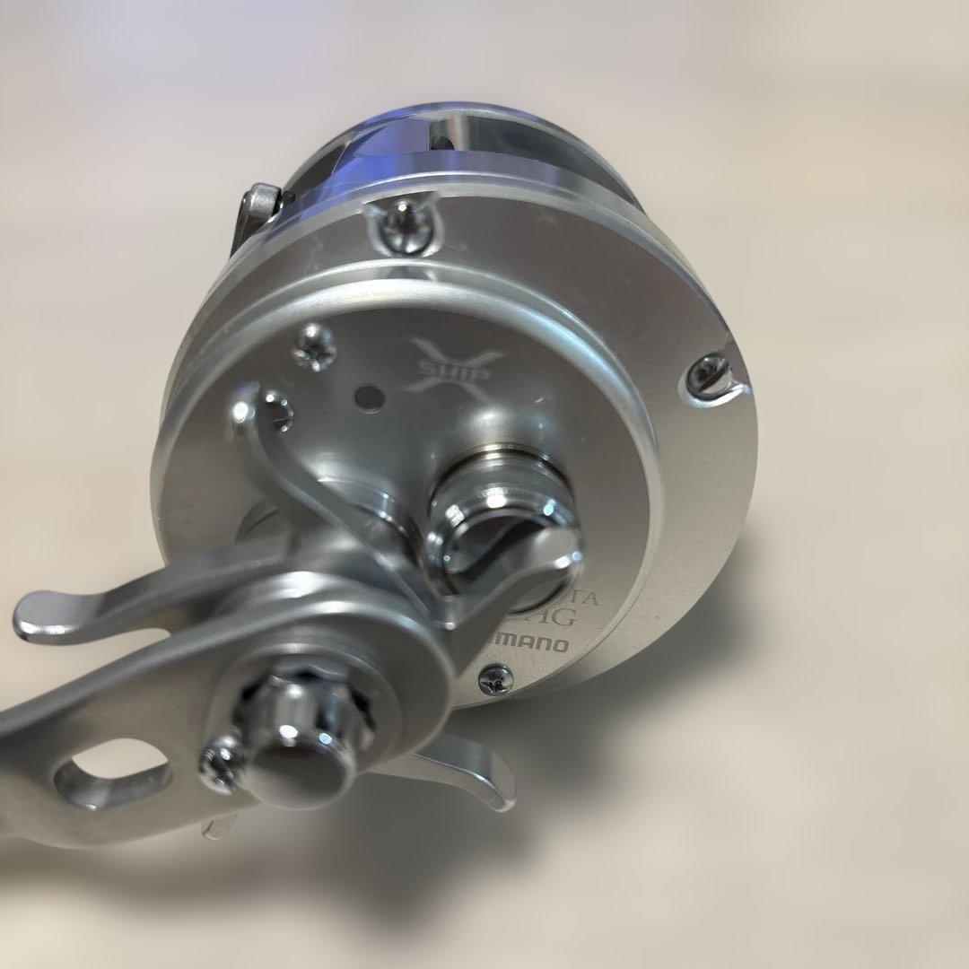 美品 シマノ 13 オシアカルカッタ OCEA CALCUTTA 301HG