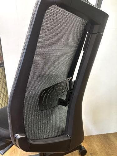 J【中古品】イトーキ サリダチェア YL8 可動肘付 YL8-SGBL-AEL - メルカリ