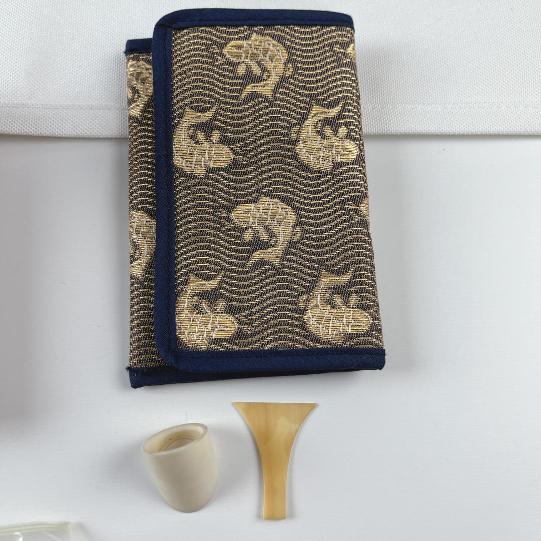 美品☘️ 三味線　紅木　トチ入り　中棹　約2.6cm　東さわり　ハードケース付