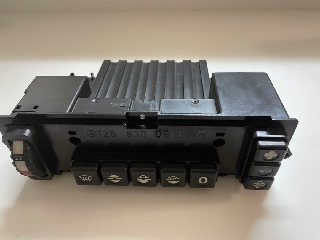 ベンツ W126 エアコンスイッチ 中古 1268300985 - メルカリ