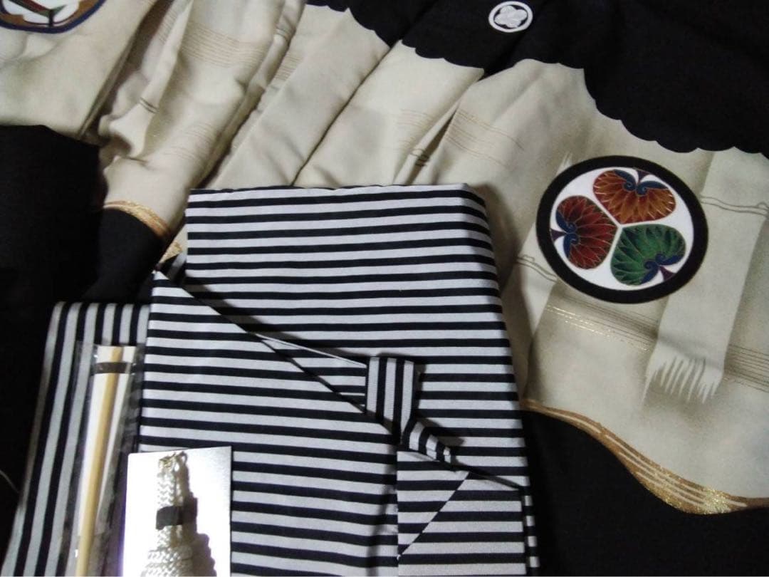 mica 様専用です。男の子用・5歳向け・化繊・ちりめん地のお着物と袴