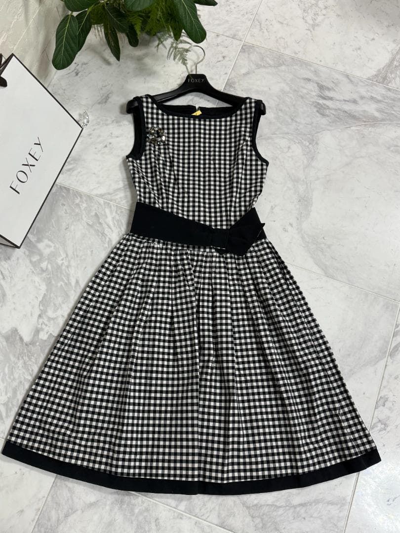美品★FOXEYフォクシーニューヨーク ワンピース ロスフルフレア38