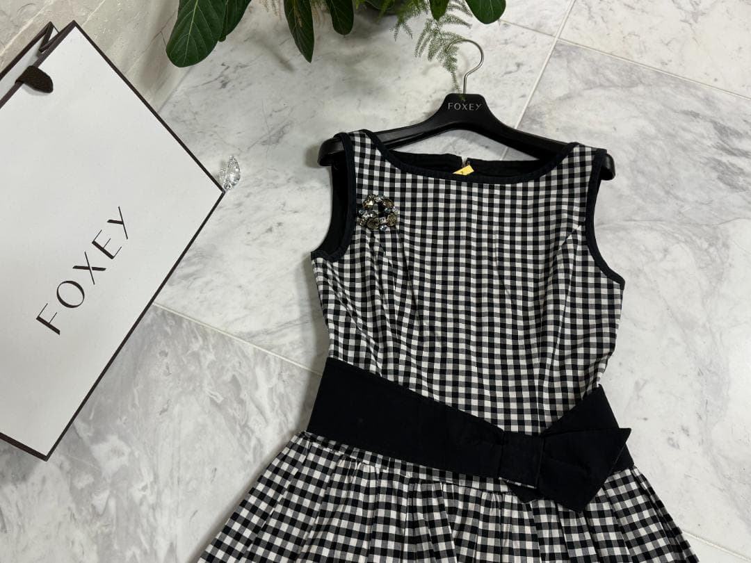 美品★FOXEYフォクシーニューヨーク ワンピース ロスフルフレア38