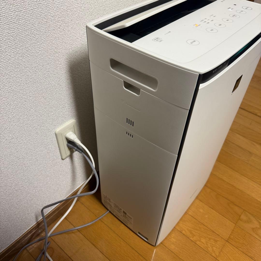 シャープ 加湿空気清浄機 KI-PX70-W プラズマクラスター