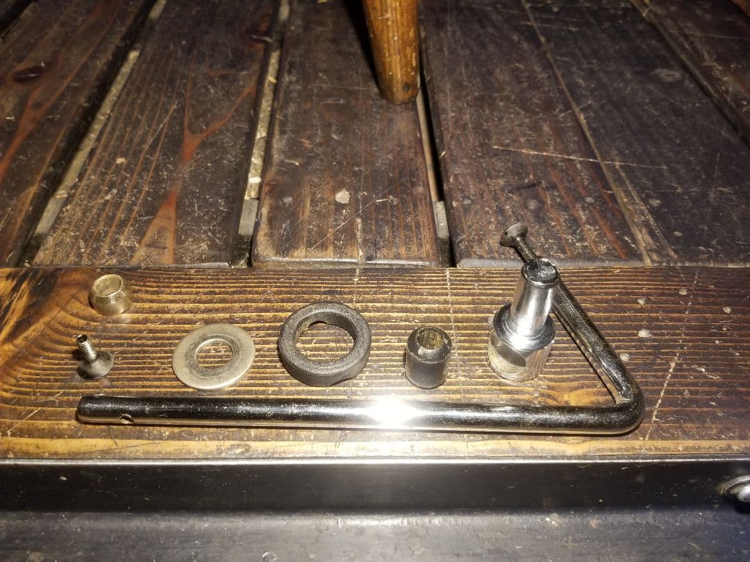 1970's　スペースエイジ　レザー　メタル　パーソナル　リクライニング　チェア