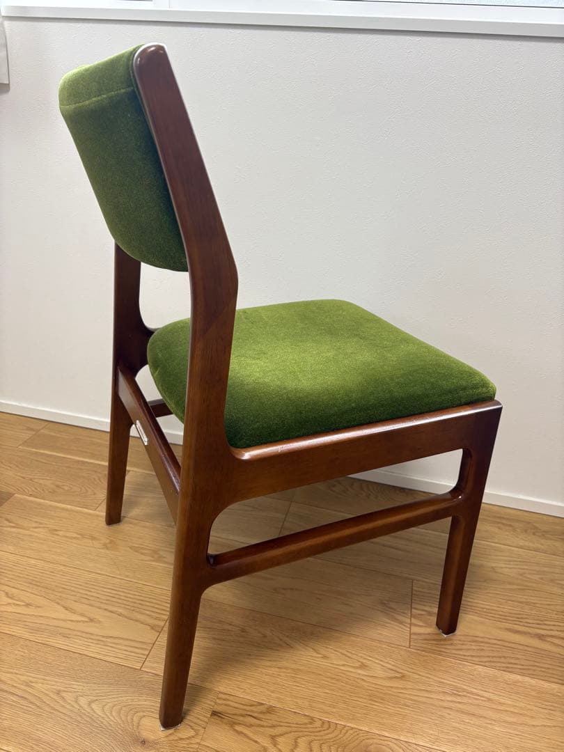HRパパ様　カリモク60 アームレスダイニングチェア