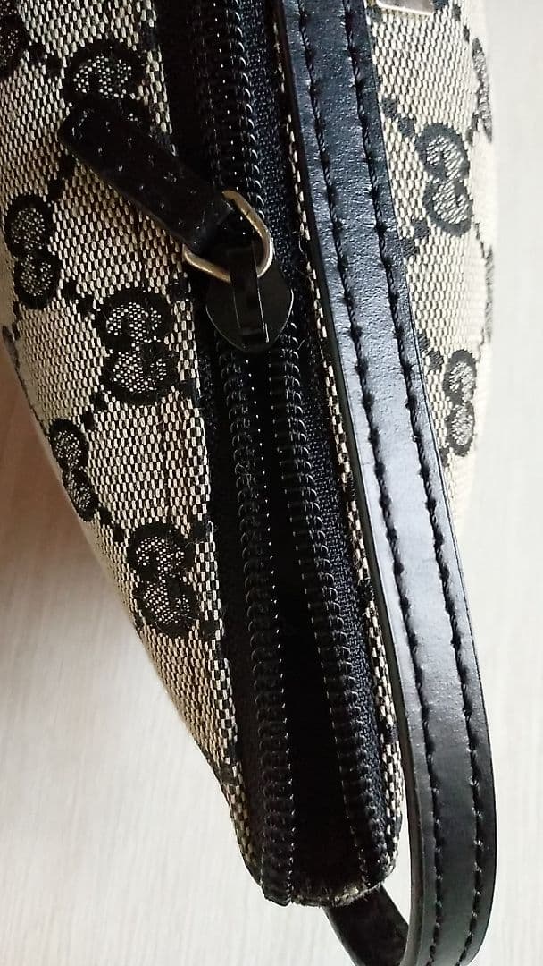 リ*ル様 グッチ GGパターン ポーチ ベージュ/ブラック