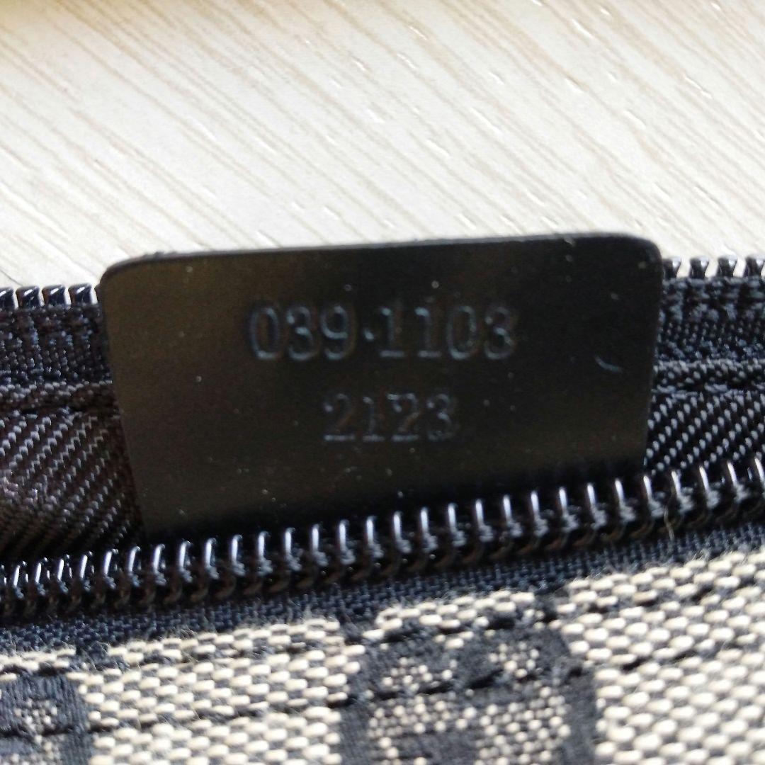 リ*ル様 グッチ GGパターン ポーチ ベージュ/ブラック