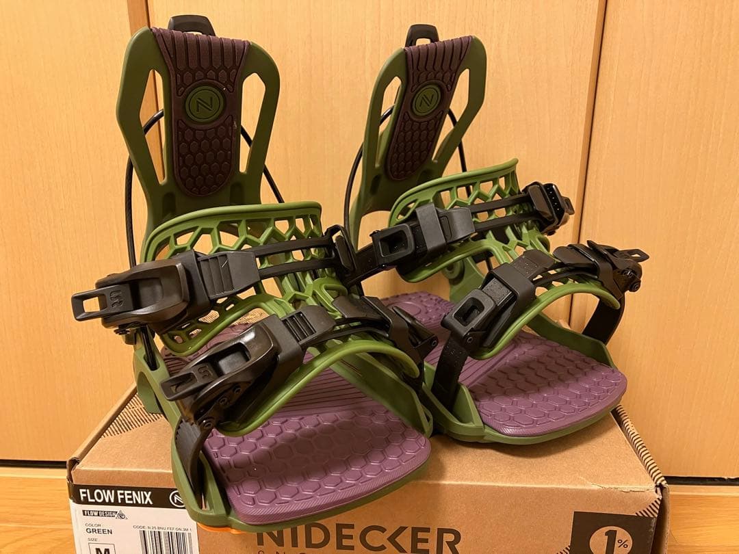 【使用2回美品】24-25 FLOW FENIX Mサイズ