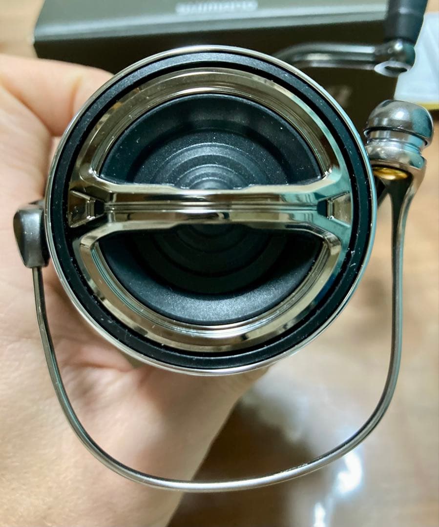 超美品 24 ツインパワー C3000 シマノ SHIMANO