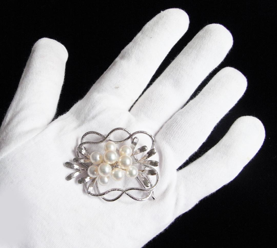 Moon★925シルバー(銀製)★本真珠ブローチ（アコヤ真珠)１０粒