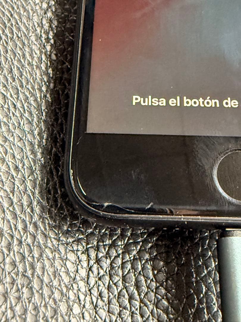 AppleiPhone SE 第3世代 256GBSIMフリー MMYJ3J/A