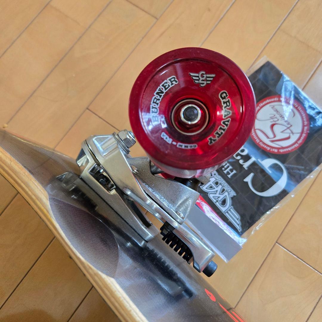 Gravity スケートボード 15周年記念モデル