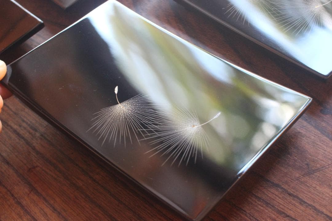 デッドストック！上質黒漆に極上綿毛沈金の映える銘々皿5点（検