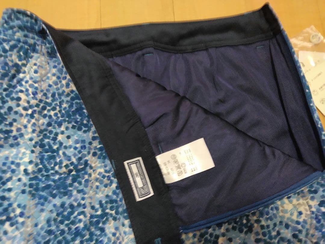 【新品】ZOY ゾーイ 中綿入り ブルー系柄模様 スカート サイズ36