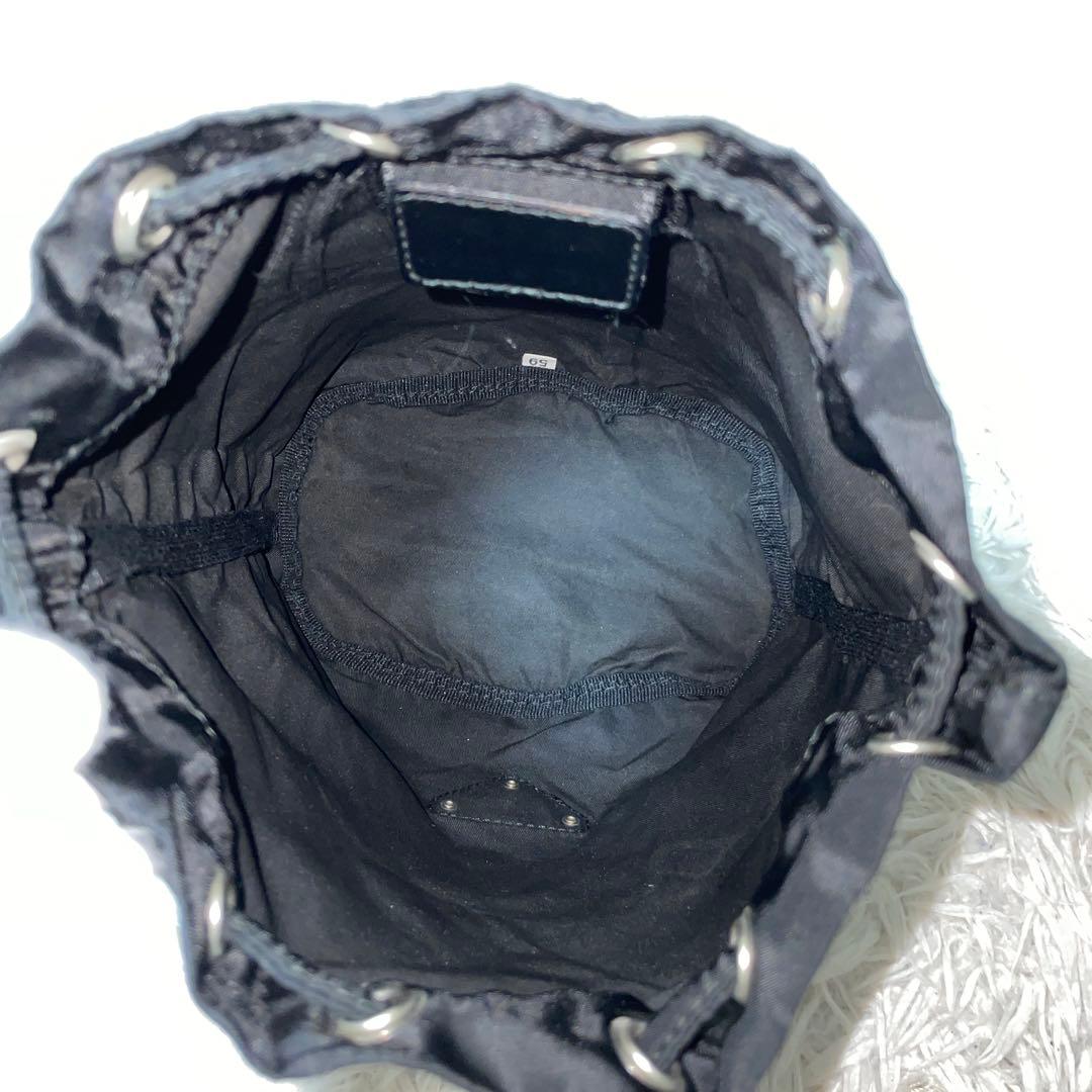 【美品】PRADA プラダ　ポーチ　巾着　ナイロン　レディース　ミニ　ブラック