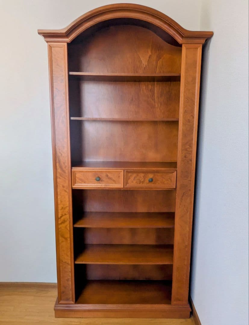 イタリア製 アンティーク調木製本棚 アーチ型 ブックシェルフ 2引き出し付き