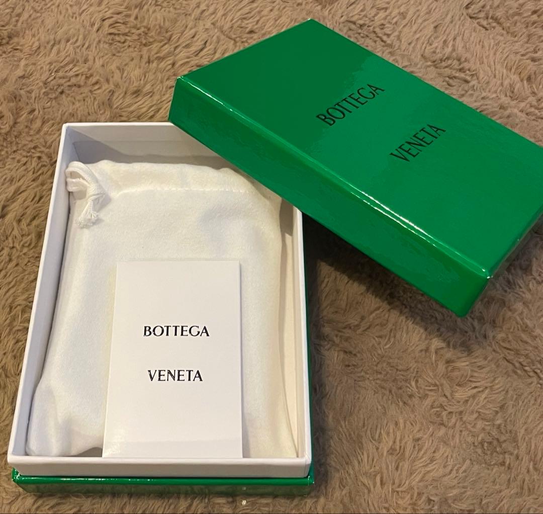 BOTTEGA VENETA ブラック レザー キーケース