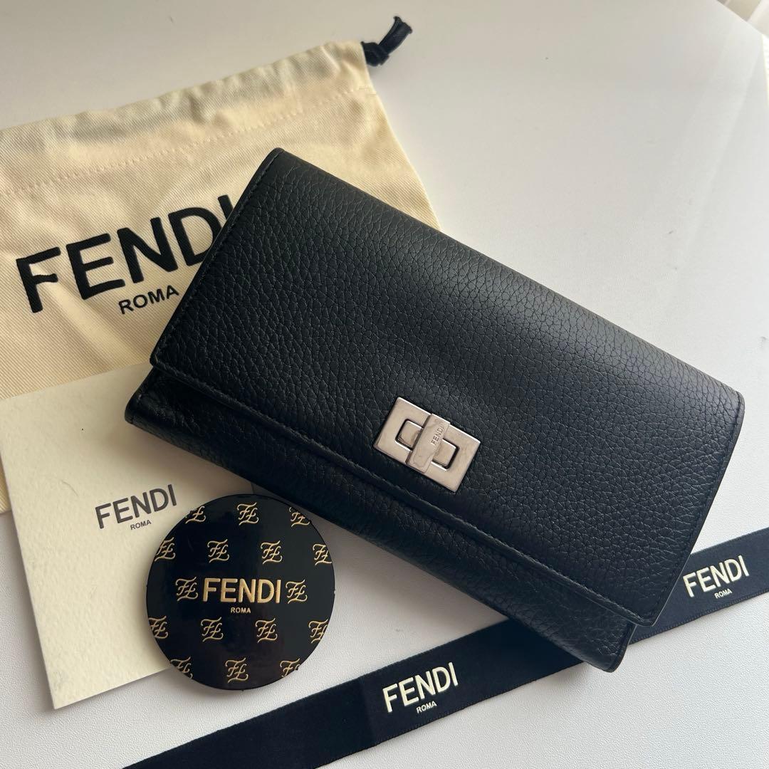 06 美品 FENDI フェンディ ピーカブー 2つ折り 長財布 - メルカリ