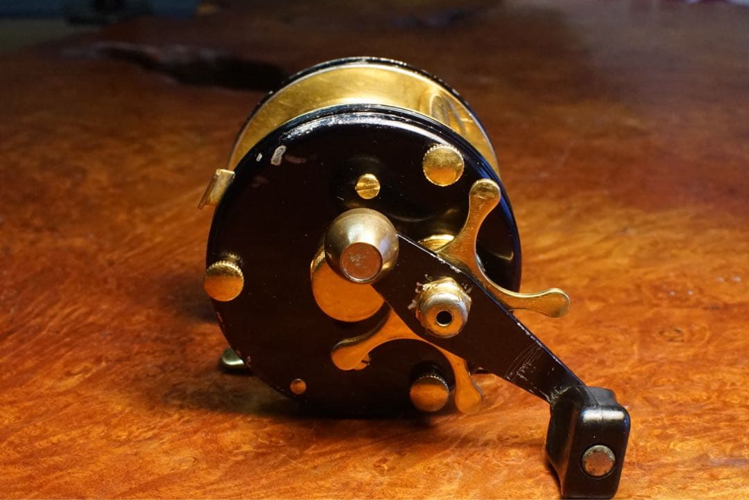 ABU アンバサダー 5000C デラックス メンテ済 フレーム修正済 - メルカリ