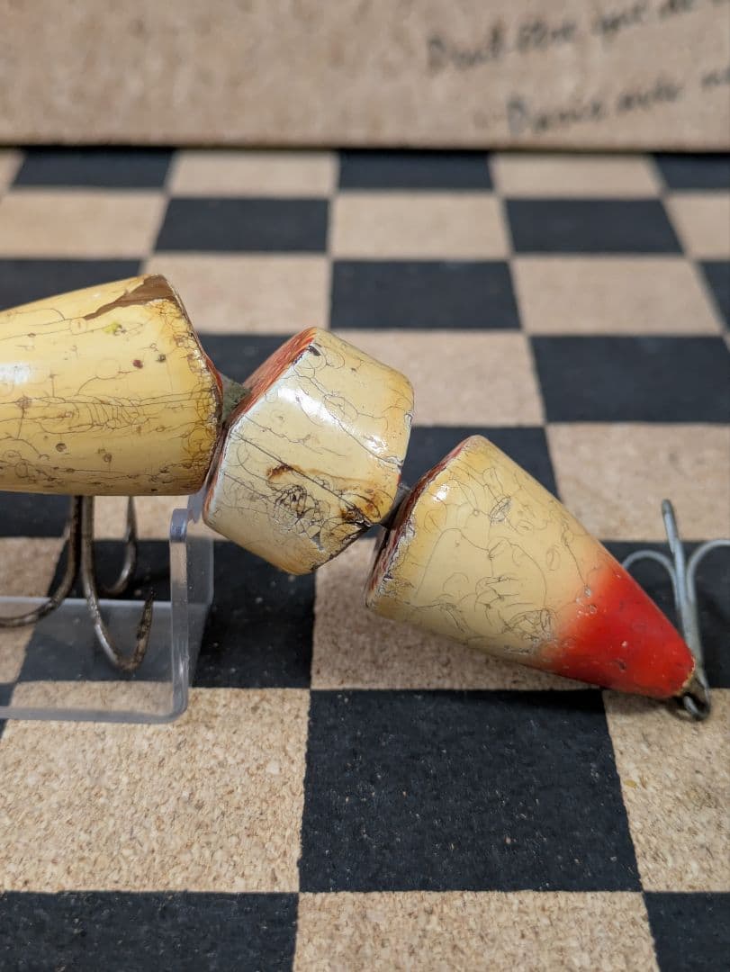 1319.Heddon's Game Fisher