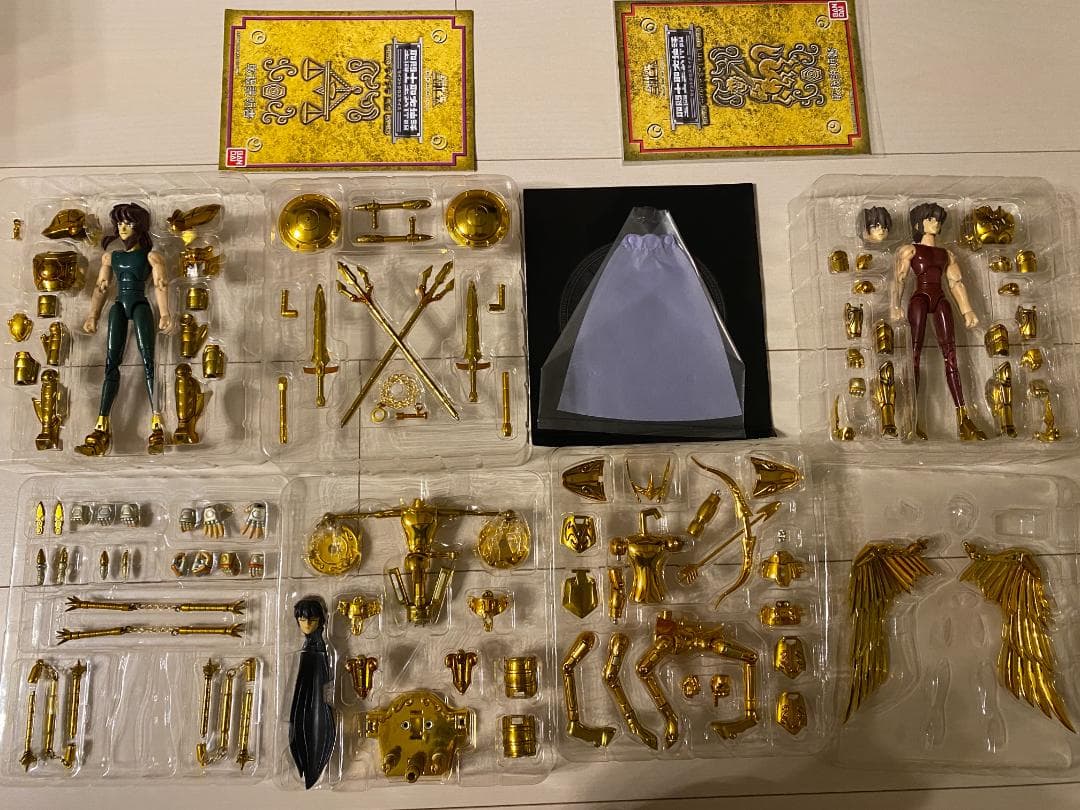 聖闘士聖衣神話 黄金聖闘士12体+教皇シオン+APPENDIX8個 セット - メルカリ