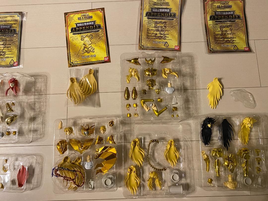 聖闘士聖衣神話 黄金聖闘士12体+教皇シオン+APPENDIX8個 セット - メルカリ